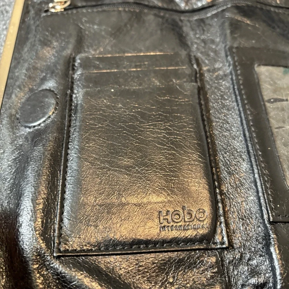 Hobo Lauren Wallet Clutch Double Frame Leather Kiss Lock Clutch Black